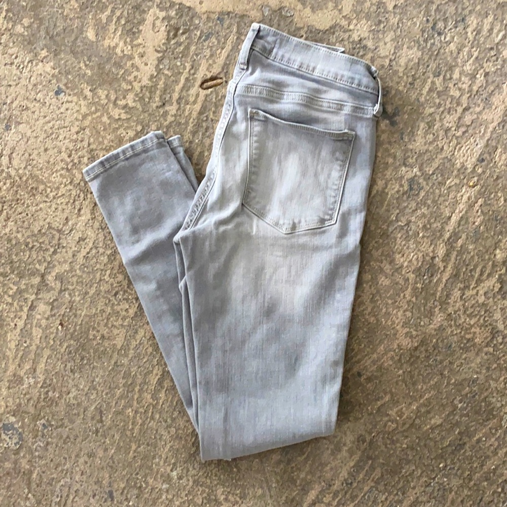 Gap 1969 easy leggings skinny jeans, color gray size 26R (regular length) EUC